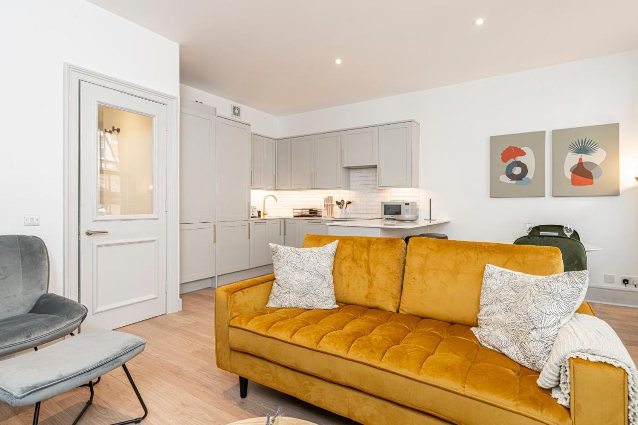 Stylish 1 Bed Flats In Soho, Next To Piccadilly Circus And Trafalgar Square London Exterior foto